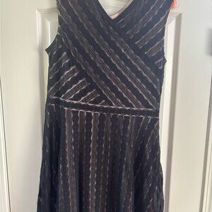 Harper Sleeveless V-Neck A-Line Midi Dress